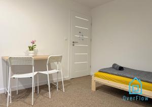 Sandcastle Room - 1 km to Baltic Sea & 15 Minutes to Gdańsk Old Town