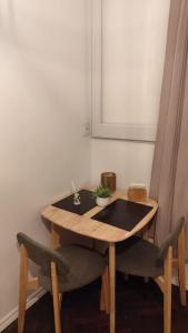 An apartment just steps from the sea