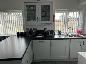 Great location very spacious. Sea and castle view