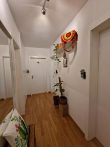 Bright and cozy apartment-central