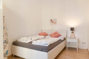 Cheerful 2BR Apartment - suitable for Longstays