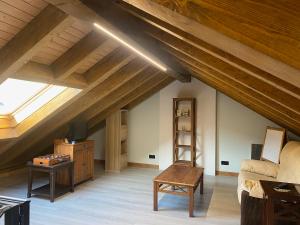 One-Bedroom Apartment (2 - 4 People) room in El Balcón De Muniellos