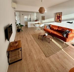 New Seaview Luxury Apartment - Torre Marimar