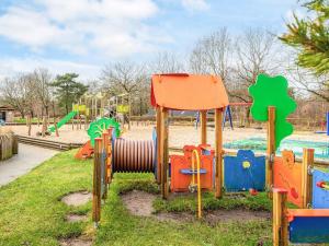 6 person holiday home in Oksbøl-By Traum