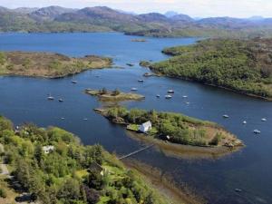 As Shown On Tv Island Hideaway