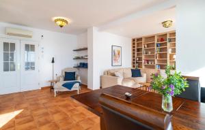 Awesome Home In Almuñecar With Wifi