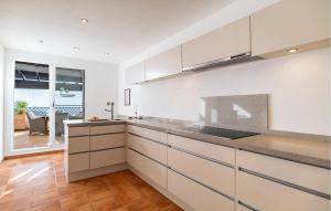 Awesome Home In Almuñecar With Wifi