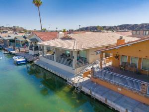 Oceans 11, 60-FT Dock