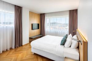 Suite with City View room in Courtyard by Marriott Brno