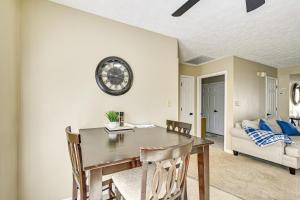 Family Home with Ping-Pong and Fire Pit in Lexington