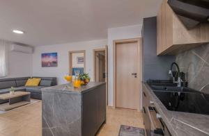 Apartment in Klimno - Insel Krk 51730