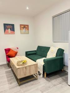 Brand New Central Cosy Stay!