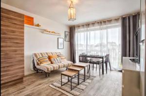 COZY beautiful seaside apartment