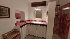 Maisons de vacances Roussillon House : photos des chambres