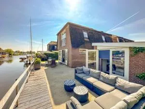 Zwaan 24-7 - 卢嫩安德维什