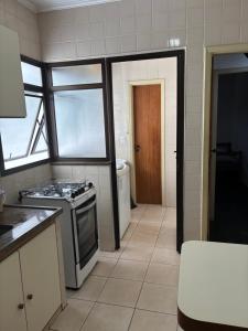 Apto com 3 suítes Guarujá