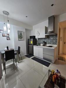 The Bahamas & Maldives Suites by Azure Urban Resort Residences