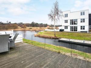 4 person holiday home in Ebeltoft-By Traum