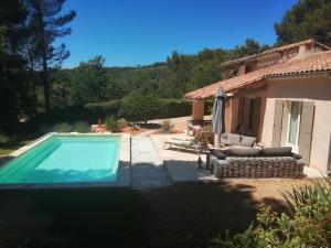 Villas Villa in Roaix near Mont Ventoux : photos des chambres