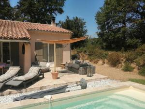 Villas Villa in Roaix near Mont Ventoux : photos des chambres