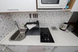 Apartments with parking space Barbat, Rab - 23817