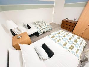 Luton Airport Spacious Accomodation