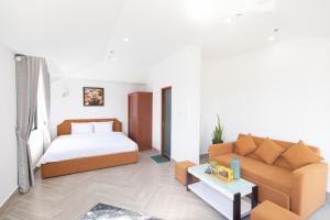 Khách sạn Ánh Sáng - Light House