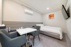 Phòng Ba Người (Triple Room)