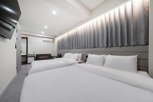Phòng Gia Đình (Family Room)