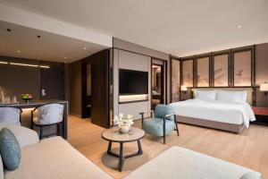 Dusit Le Palais Tu Hoa Hanoi