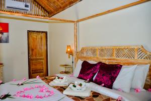 Phòng Deluxe (2 Người lớn + 1 Trẻ em) (Deluxe Room (2 Adults + 1 Child))