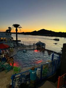 Bubbles and Brews, Road Runner Bungalow