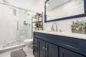 Modern 3 Bed Apt Parking W D