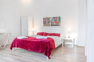 Affordable Apartment 6 Minutes from Lugner City Sleeps 3