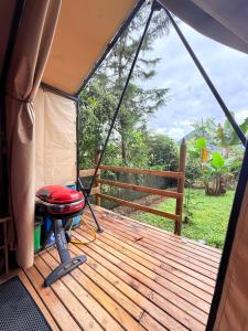 Glamping Colibrí, bosque vecino y vista a la montaña al mismo tiempo