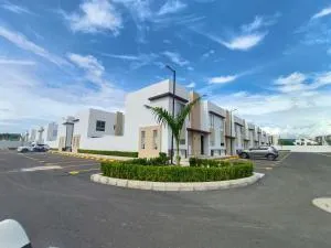 Espectacular casa, piscina privada- Ricaurte - Ricaurte