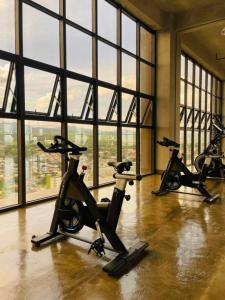 Cebu Midpoint Residences Free Netflix and Pool Access