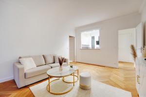 Prestigieux 2 Pièces Champs-Élysées George V