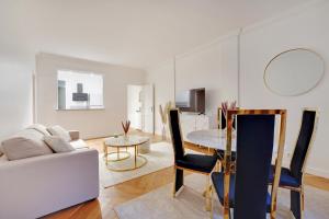 Prestigieux 2 Pièces Champs-Élysées George V