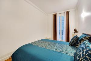 Prestigieux 2 Pièces Champs-Élysées George V