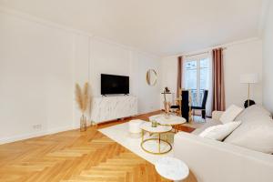 Prestigieux 2 Pièces Champs-Élysées George V