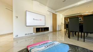 Luxurious 3-Bedroom Apartment in Heart of Cannes