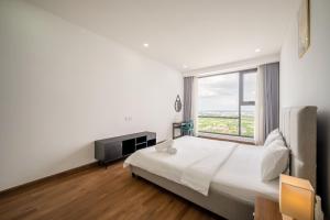 Opal tower saigon pearl