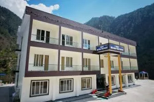 Hotel Hill River View Resort - Dharāsu