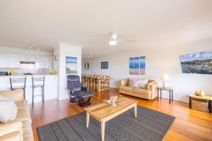 The Pelicans 2 ground floor unit on the waterfront