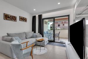 toDalmatia Seafront Apartment