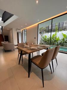 New 3 BR Luxury Villa in Umalas