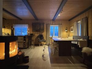Charming Cabin Near Hallingskarvet Ski Center, Cozy and Inviting!
