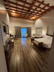 Royal Goldfieldd Club Resort Ltd