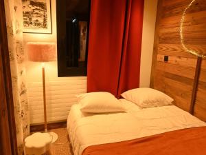 Appartements Appartement 2 chambres proche pistes avec balcon et parking - FR-1-459-181 : photos des chambres